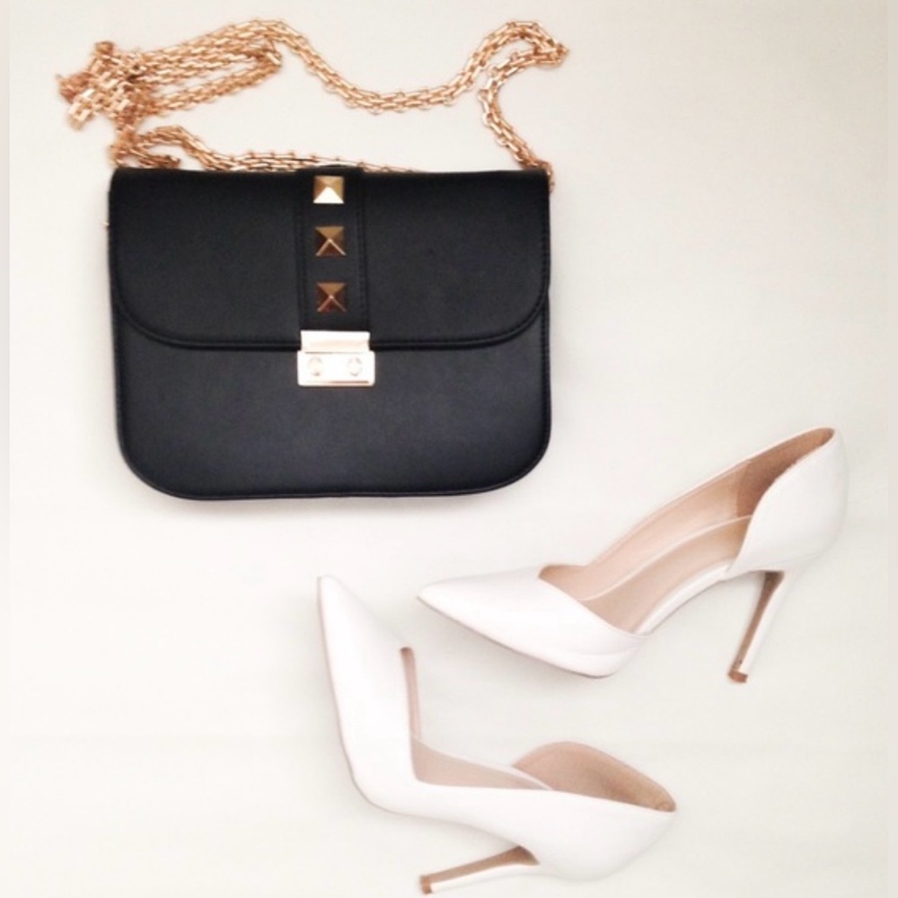Black Purse with Long Gold Chain / Gold Tone Hardware